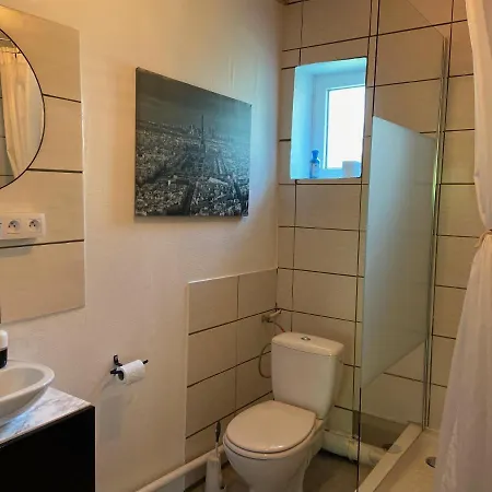 公寓 Le Noyer: Petit Cosy Proche De Mulhouse Riedisheim